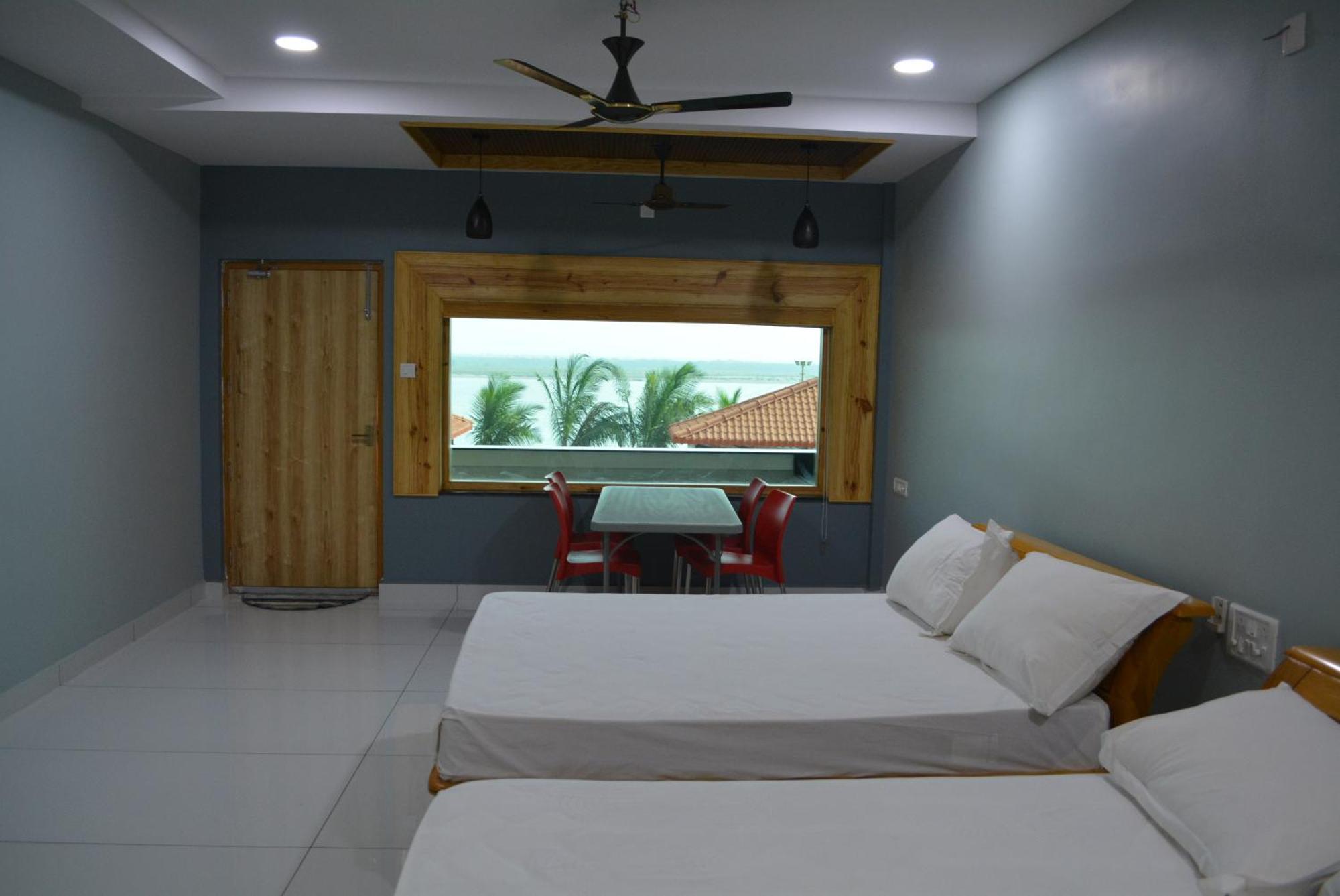 Yanam Resorts Buitenkant foto