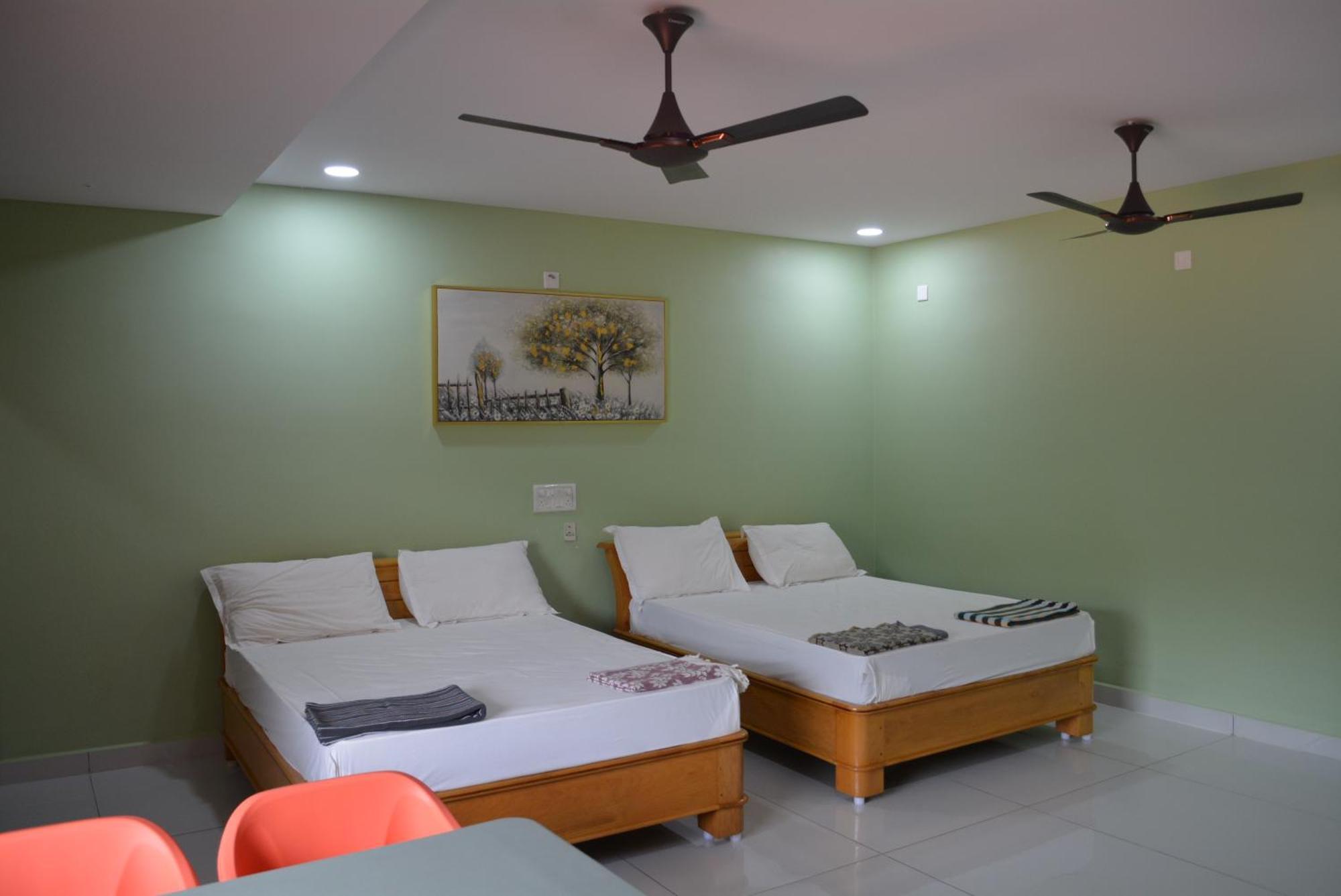 Yanam Resorts Buitenkant foto